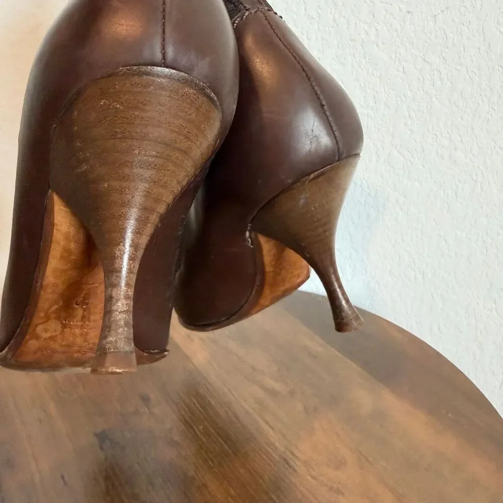 Yves Saint Laurent Brown Leather Pull-On Heeled Sock Bootie Women's Size 39 US 9